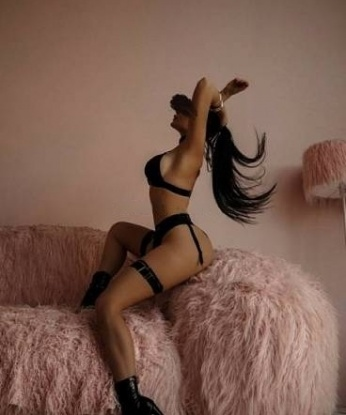 💎 Очаровательная, страстная и опытная девушка ждет тебя в Москве! 💋 Сделаю все, чтобы ты почувствовал себя настоящим королем 🔥 Я знаю, как доставить незабываемое удовольствие и расслабление 💦 Моя эксклюзивная компания – это настоящий подарок для истинных ценителей женской красоты и наслаждения 💫 У меня есть много талантов и умений, которые я с радостью покажу тебе 🌟 Разнообразие услуг, дружественная атмосфера, полное удовлетворение – это все обо мне ✨ Обещаю, что ты останешься доволен каждой минутой проведенного со мной времени 😘 Я живу в Москве и всегда готова подарить тебе незабываемые эмоции! 💞💋 1238, 25 лет